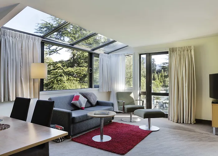 Novotel Queenstown Lakeside
